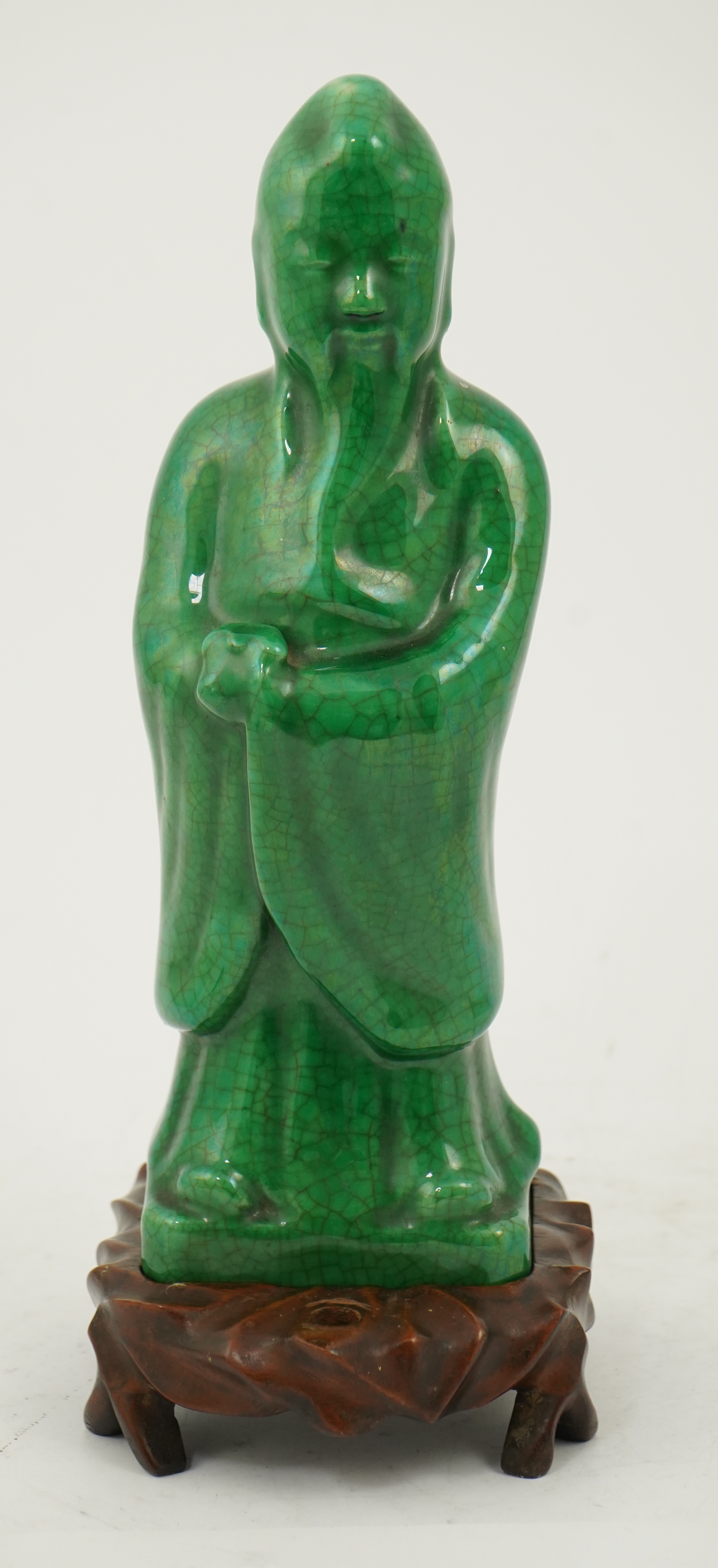 A Chinese green crackle-glazed figure of Shouxing, 18th/19th century